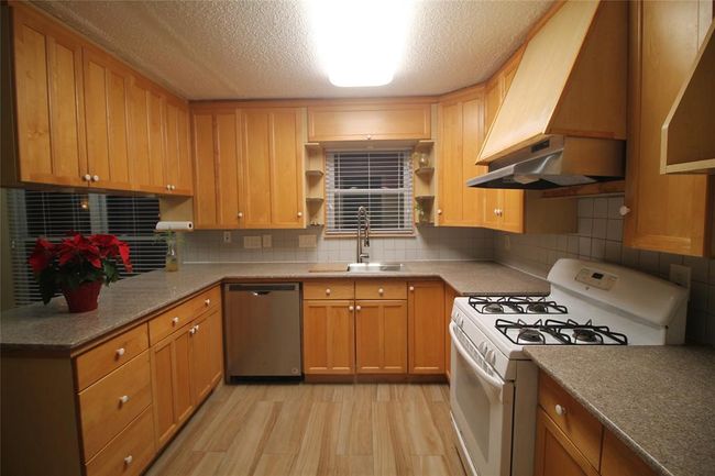 3122 Mosby Dr, House other with 3 bedrooms, 2 bathrooms and null parking in Sugar Land TX | Image 8