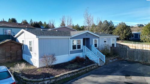40-260 Nw Golden Hills Dr, Pullman, WA, 99163-9767 | Card Image