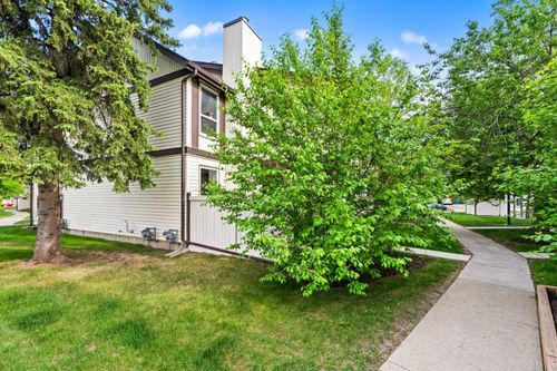 9-3200 60 St Ne, Calgary, AB, T1Y4K8 | Card Image