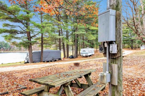 W12381 County Road Gg, Hancock, WI, 54943-7543 | Card Image