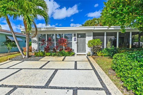 3449 Ne 17th Way, Oakland Park, FL, 33334-5333 | Card Image