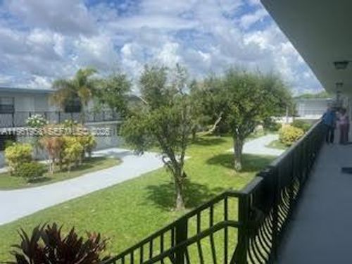 apt-17-4444 Ludlam Rd, Miami, FL, 33155-5852 | Card Image