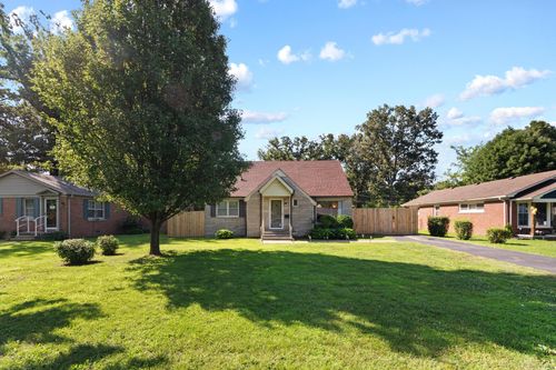 2420 Clay St, Paducah, KY, 42001-3135 | Card Image