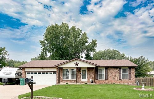305 W Hillside Drive, Farmington, MO, 63640 | Card Image