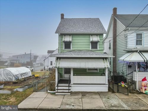 5 E Lehigh St, Coaldale, PA, 18218-1522 | Card Image