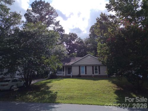 10120 Rockwood Rd, Charlotte, NC, 28215-8558 | Card Image