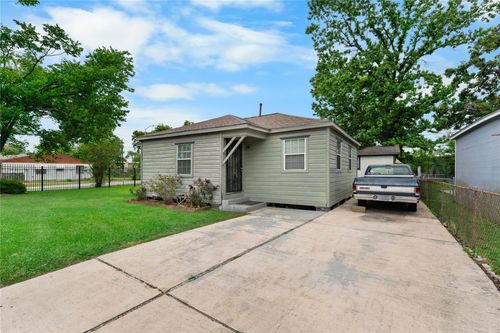 1005 Majestic St, Houston, TX, 77020-6821 | Card Image