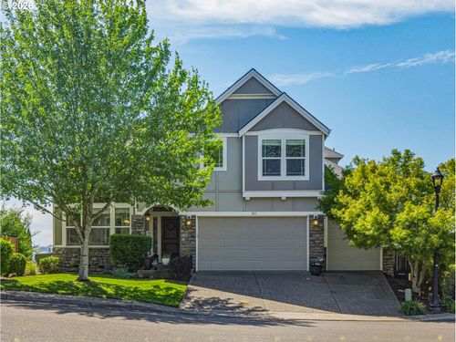 321 N Caddy Ct, Newberg, OR, 97132-7490 | Card Image