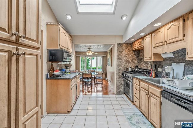 415 Briarwood Ln, House other with 4 bedrooms, 3 bathrooms and null parking in Northvale NJ | Image 22