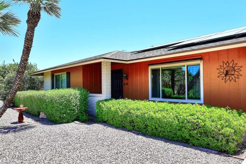 16425 N Meadow Park Dr, Sun City, AZ, 85351-1756 | Card Image