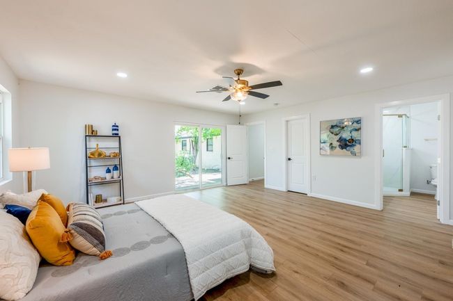 106 W Heron Dr, House other with 4 bedrooms, 3 bathrooms and null parking in Highland Haven TX | Image 13