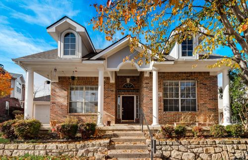555 Southridge Way, Irving, TX, 75063-4244 | Card Image
