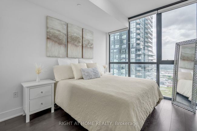 2303 - 2916 Highway 7, Condo with 2 bedrooms, 2 bathrooms and 1 parking in Vaughan ON | Image 18