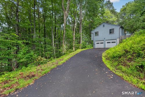 35 Aileen Dr, Madison, CT, 06443-1820 | Card Image