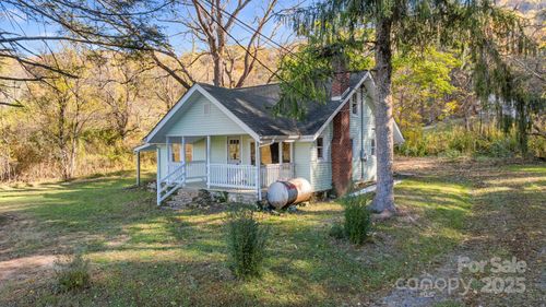 220 Mountain Spring Ln, Canton, NC, 28716-8038 | Card Image