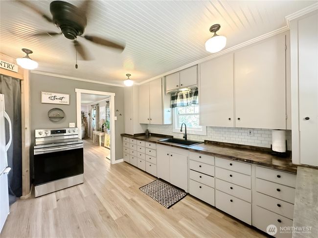 Kitchen | Image 5
