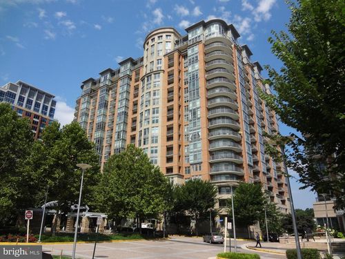 apt-1106-8220 Crestwood Heights Dr, MCLEAN, VA, 22102-3135 | Card Image