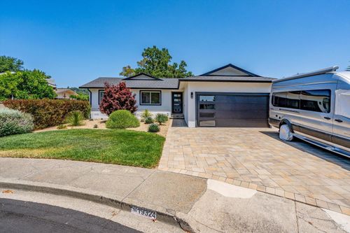 19324 Osenda Ct, Sonoma, CA, 95476-5998 | Card Image