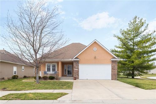 4756 Sw Leafwing Dr, Lee's Summit, MO, 64082-4864 | Card Image