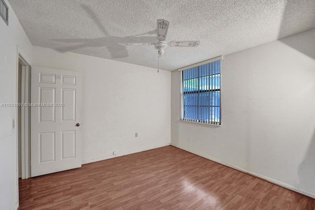 APT-103 - 1520 Whitehall Dr, Condo with 2 bedrooms, 2 bathrooms and null parking in Davie FL | Image 21