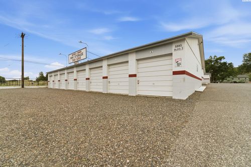 5885 Van Giesen, West Richland, WA, 99353 | Card Image