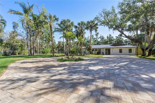 3511 Heritage Ln, FORT MYERS, FL, 33908-4113 | Card Image