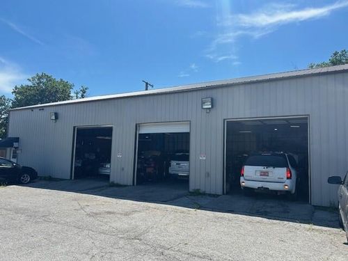 300 S Mickey Mantle Blvd, Commerce, OK, 74339-2926 | Card Image