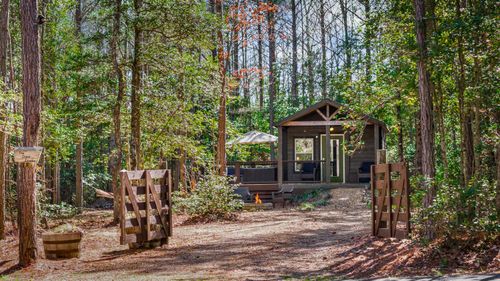 52 County Road 1035, Mentone, AL, 35984-0564 | Card Image
