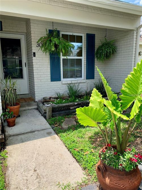 300 Plymouth St, SAFETY HARBOR, FL, 34695-2723 | Card Image
