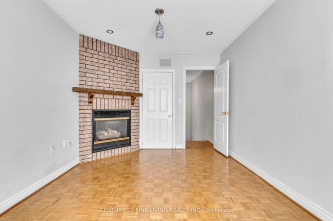 53 Pressed Brick Dr, House attached with 4 bedrooms, 4 bathrooms and 2 parking in Brampton ON | Image 17