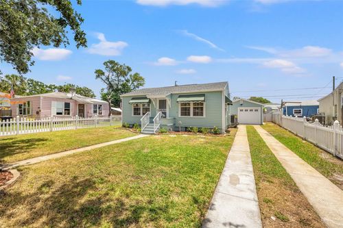 3940 Miramar Way S, ST PETERSBURG, FL, 33705-3940 | Card Image