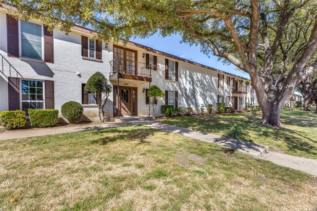 4014 Ridglea Country Club Dr, Condo with 2 bedrooms, 2 bathrooms and null parking in Fort Worth TX | Image 22