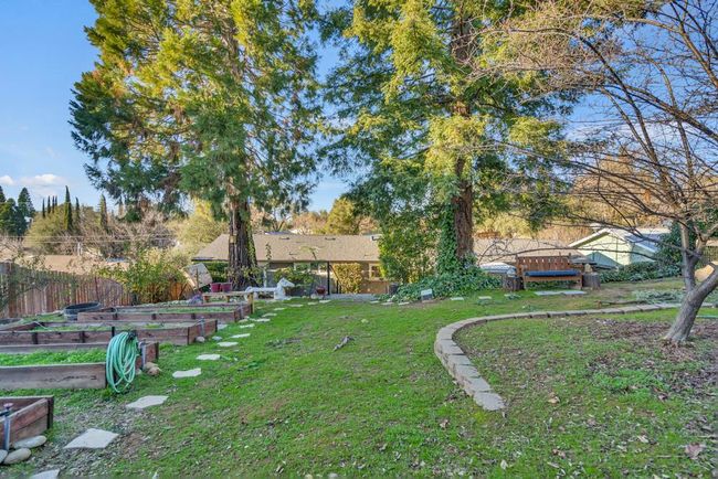154 Crusader Road, House other with 3 bedrooms, 2 bathrooms and 2 parking in Diamond Springs CA | Image 41