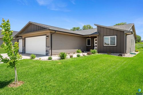 240 N Ceylon Ave Avenue, Tea, SD, 57064 | Card Image