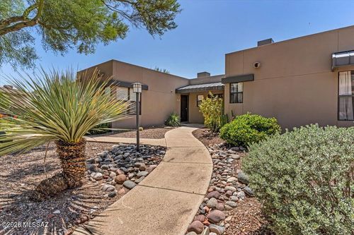 10153-5800 N Kolb Rd, Tucson, AZ, 85750-0910 | Card Image