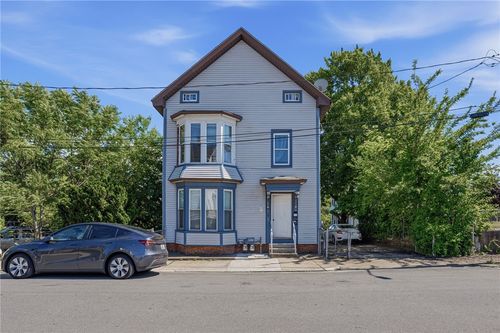 6 Bloomingdale Ave, Pawtucket, RI, 02860-3512 | Card Image