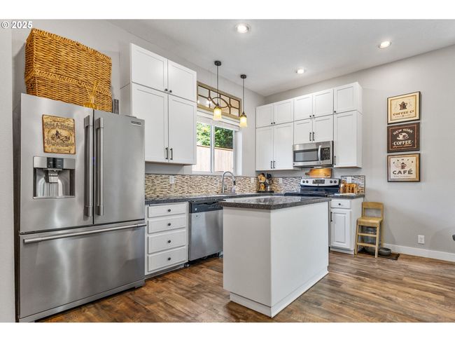 3460 Summers Ln Se, House other with 3 bedrooms, 3 bathrooms and 2 parking in Turner OR | Image 40