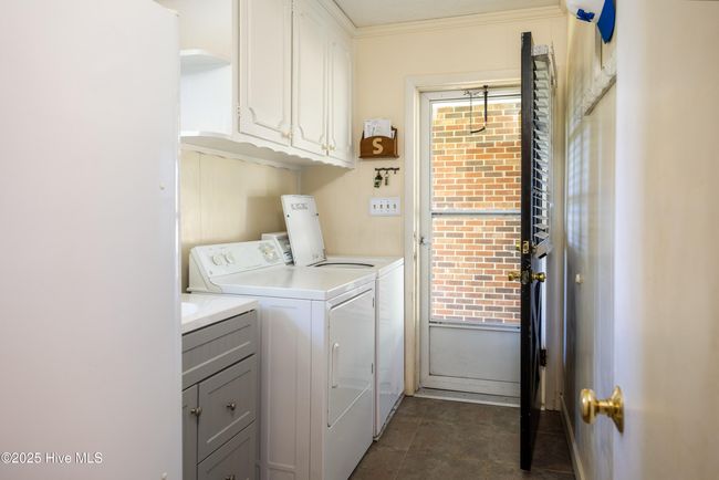 6733 Newon Grove Highway, House other with 3 bedrooms, 2 bathrooms and null parking in Newton Grove NC | Image 16