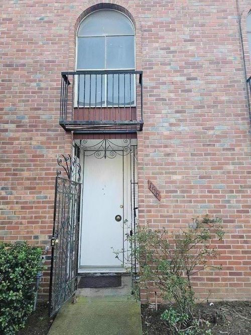 156 Garrison Ave, San Francisco, CA, 94134-3217 | Card Image