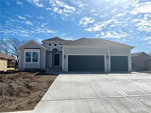 11805 N Wheeling Ave, Kansas City, MO, 64156-1113 | Card Image