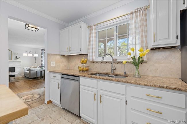 8390 E Davies Pl, House other with 4 bedrooms, 3 bathrooms and 1 parking in Centennial CO | Image 9
