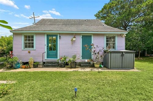 818 Fats Domino Ave, New Orleans, LA, 70117-3016 | Card Image