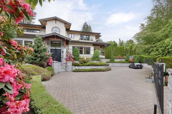 1080 Eyremount Drive, House other with 6 bedrooms, 5 bathrooms and 3 parking in West Vancouver BC | Image 3