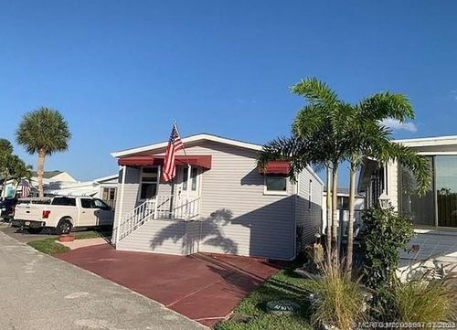 536 Nettles Blvd, Jensen Beach, FL, 34957-3338 | Card Image