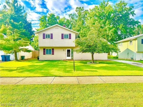 38102 Parkway Blvd, Willoughby, OH, 44094-7546 | Card Image