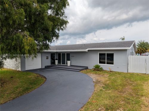 20053 Sw 103rd Ave, Cutler Bay, FL, 33189-1367 | Card Image