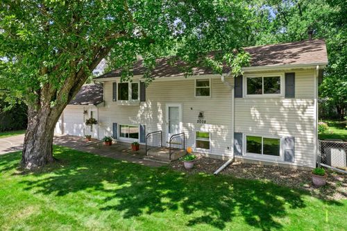 2008 Brookdale Dr, Brooklyn Park, MN, 55444-2802 | Card Image