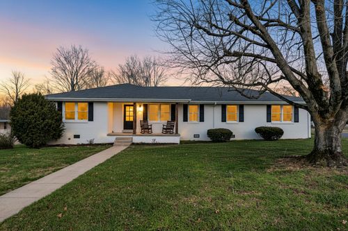 407 Dow Dr, Shelbyville, TN, 37160-2207 | Card Image