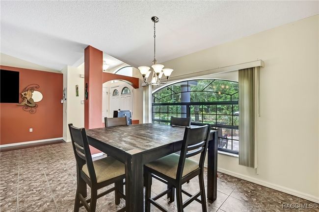 10721 N Ocean Dr, House other with 3 bedrooms, 2 bathrooms and 7 parking in CITRUS SPRINGS FL | Image 11