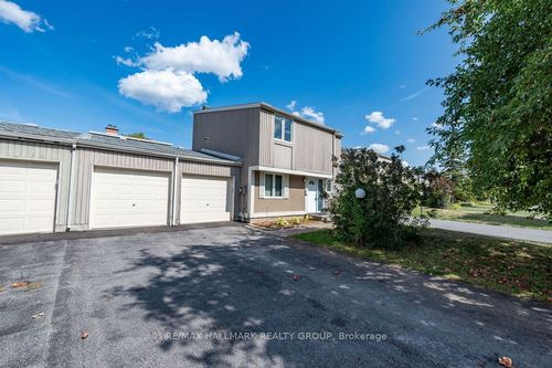29D Varley Dr, Kanata, ON, K2K1G4 | Card Image